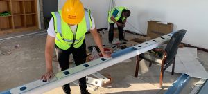 医用气体工程中铝合金设备带安装方法